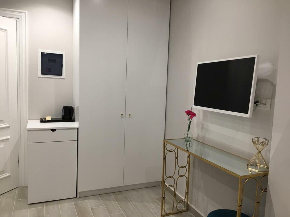Onira Luxury Rooms Sarandë Exterior foto